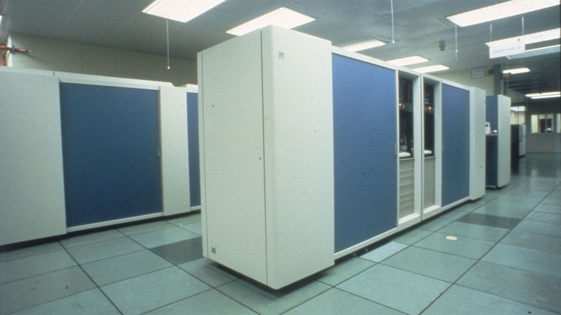 IBM DRAM Breakthrough: Memory Tech That Built Modern Computing