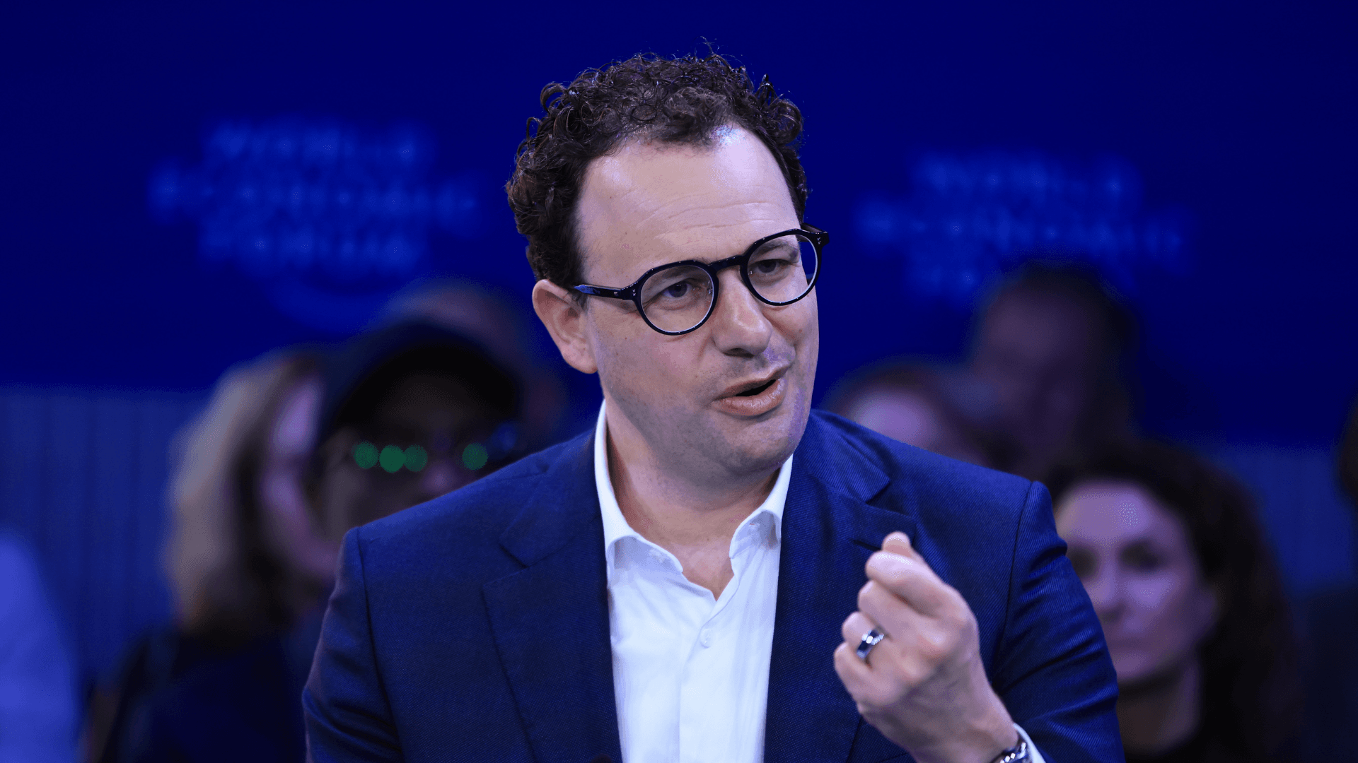 Anthropic Hits $1T on Secondary Market, Surpasses OpenAI