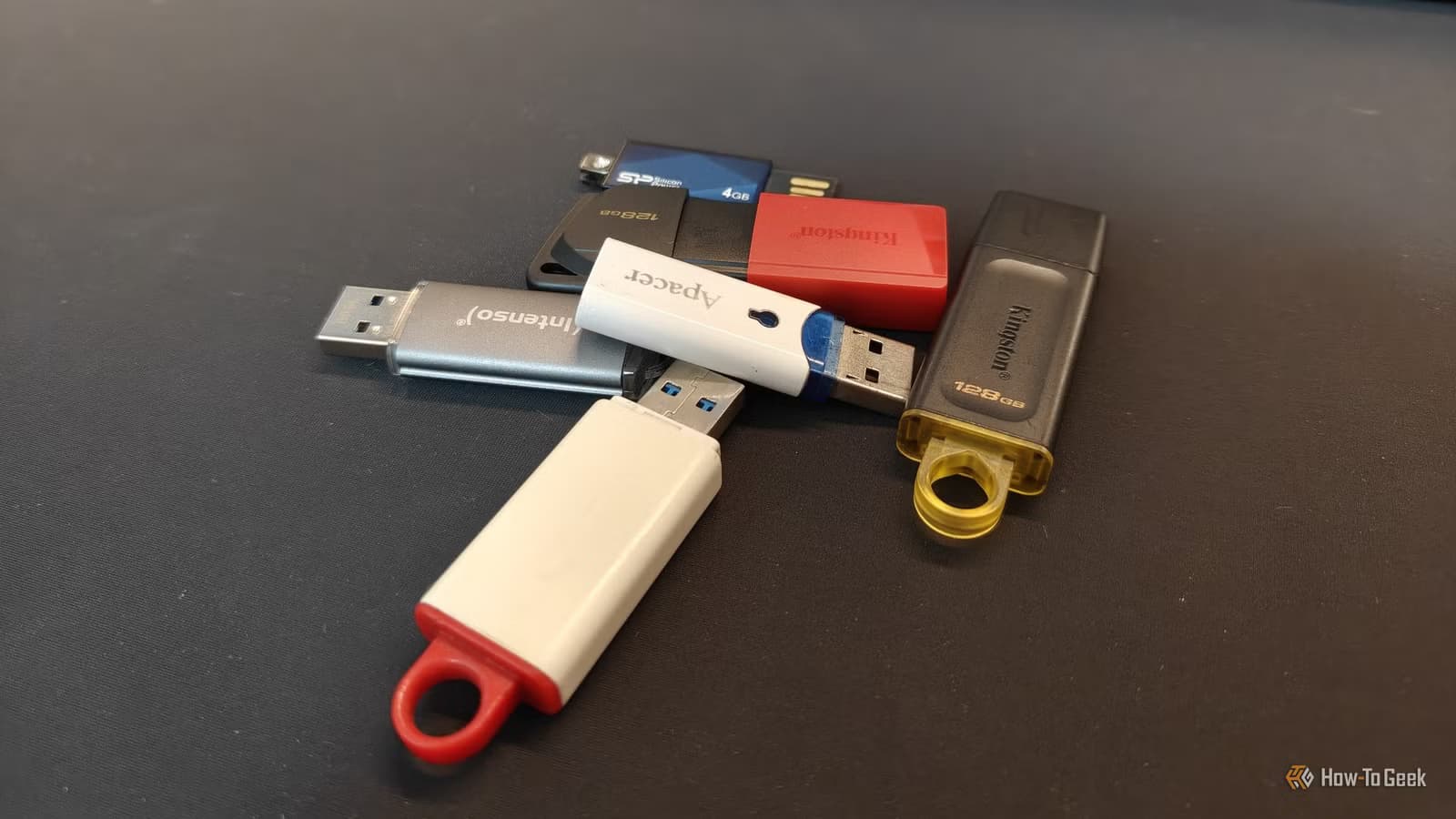 5 Tasks Where Old 1GB USB Drives Beat Modern Storage