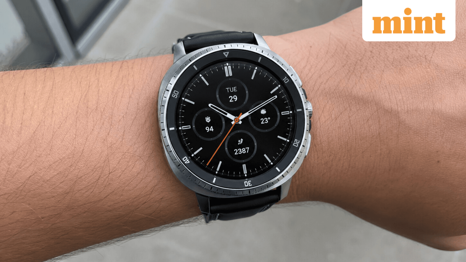 Amazon Summer Sale 2026 Has AMOLED Smartwatches Under ₹10K