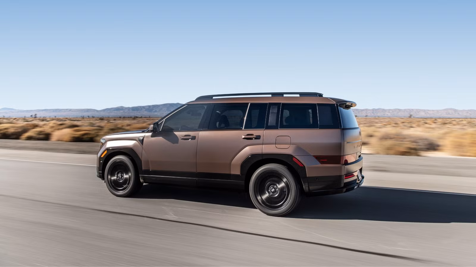 Why Hyundai's 2025 Santa Fe Hybrid Is the Smart Family SUV Pick