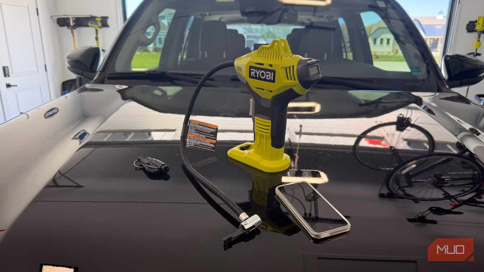 4 Emergency Car Gadgets That Stay in My Vehicle Year-Round