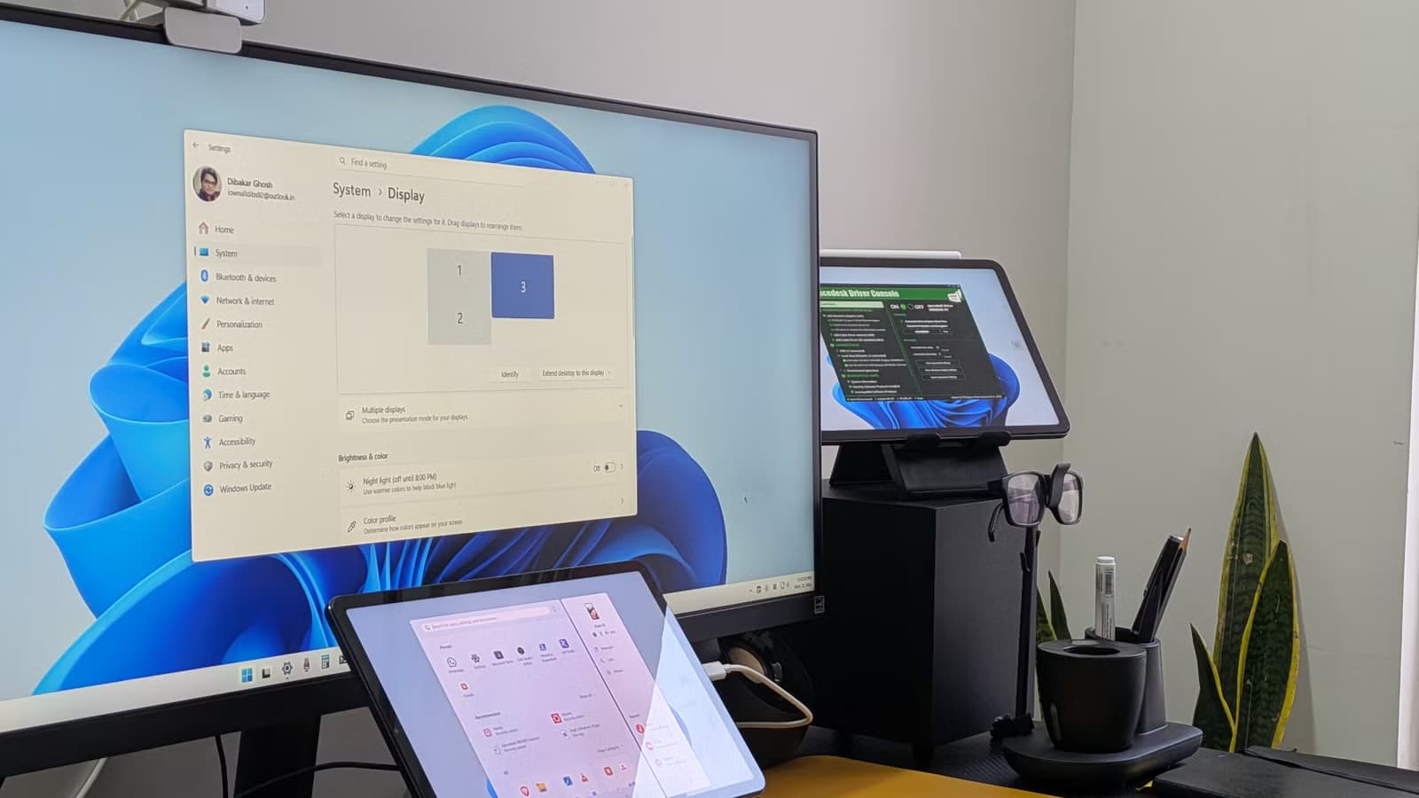 6 Windows Services to Disable for a Faster Old PC