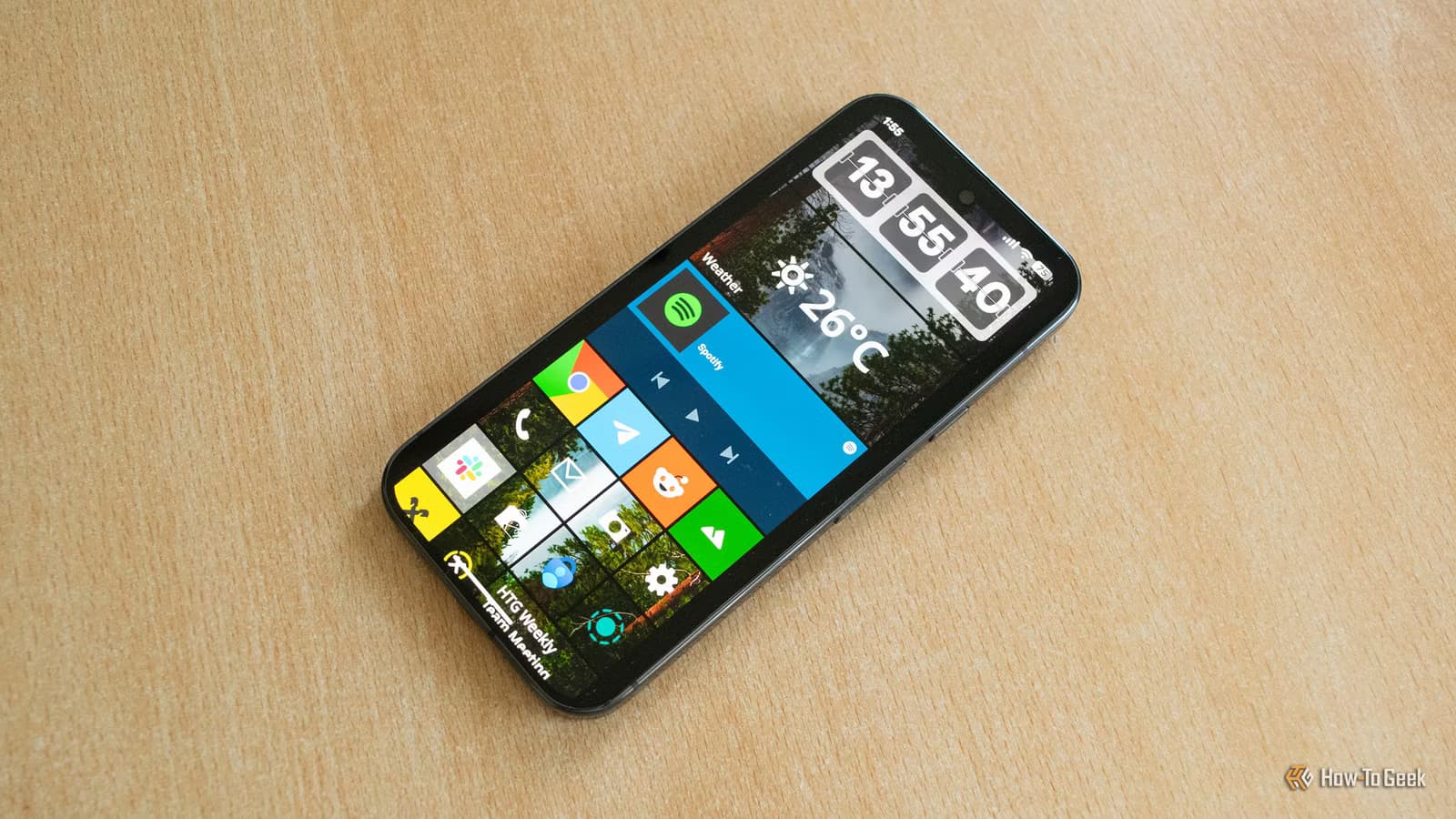 METROV Launcher Turns Any Android Phone Into a Windows Phone