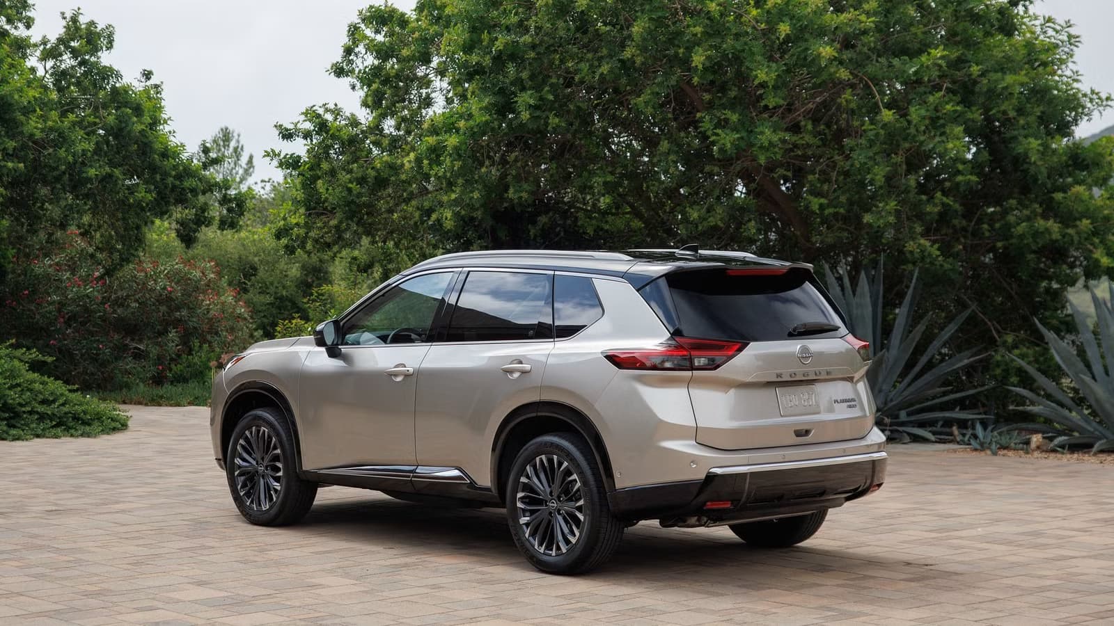 Nissan Rogue Outsells RAV4 in Q1 2026: What Changed