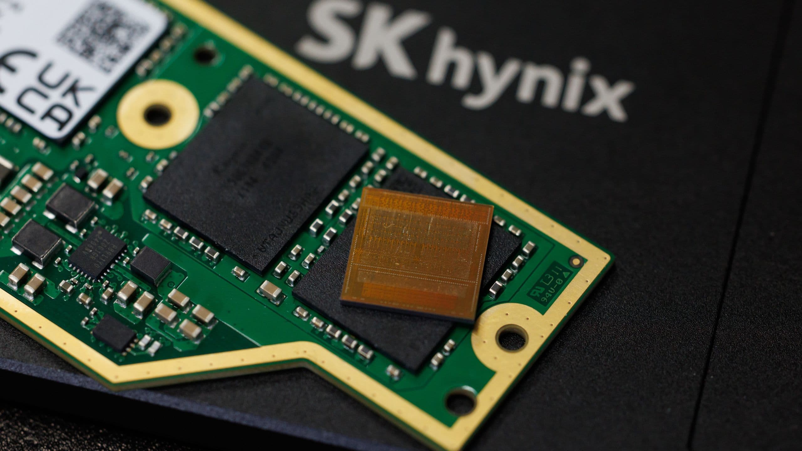 SK Hynix iHBM Cuts HBM Thermal Resistance by 30%