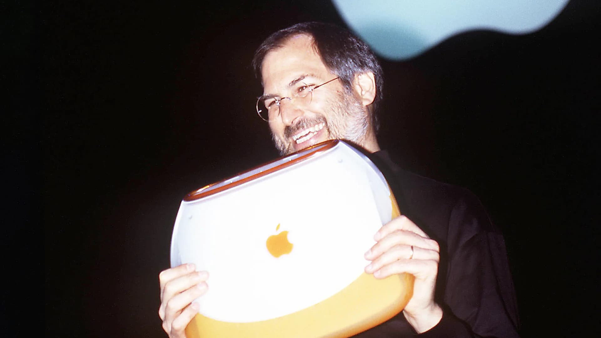 5 Apple Stories from David Pogue's New 50-Year History