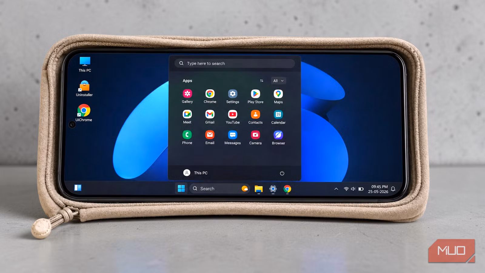 HyperDroid Turns Your Android Into a Windows 11 Desktop
