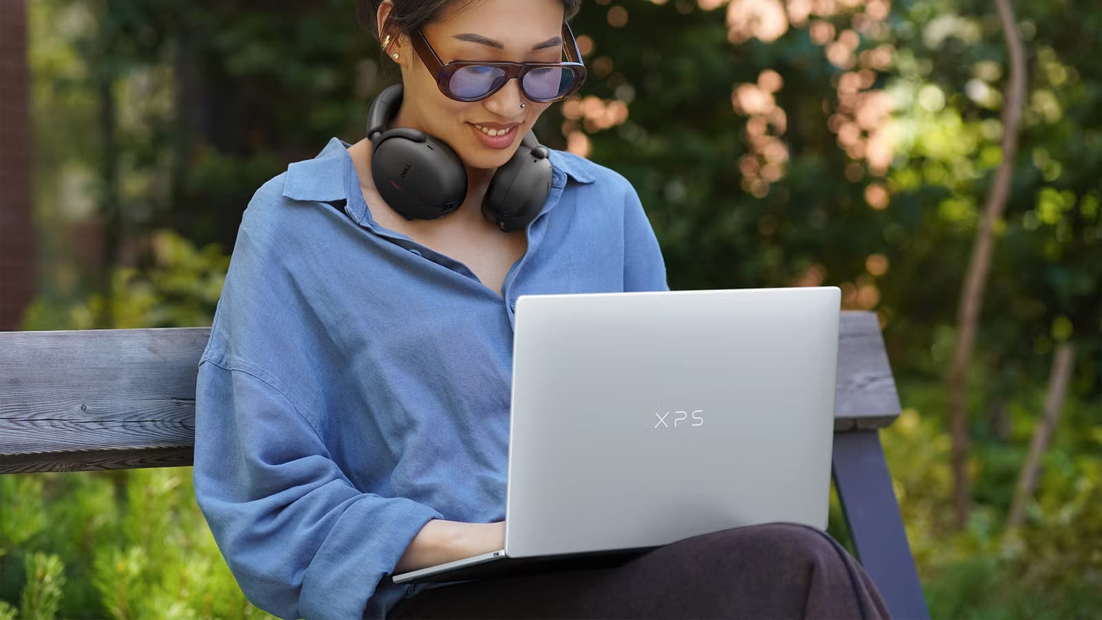 Dell XPS 13 vs MacBook Neo: Which $599 Ultrabook Wins?