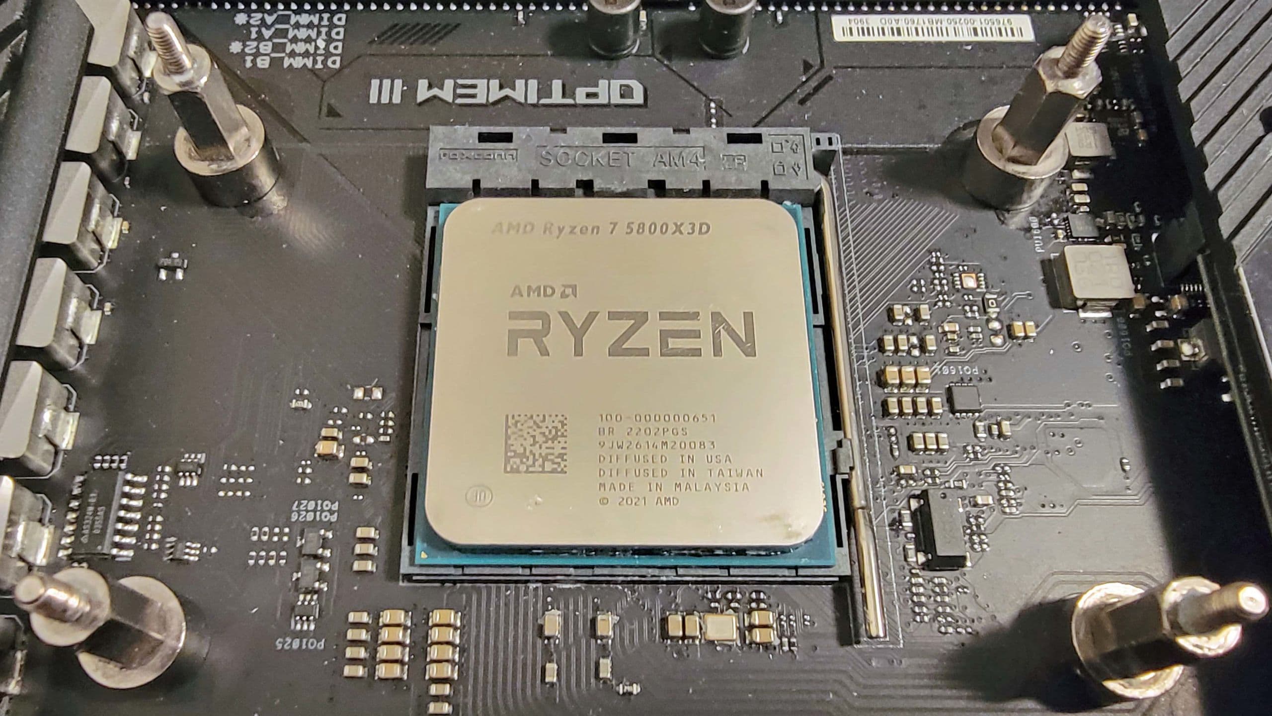 AMD Re-Engineered the Ryzen 7 5800X3D to Bring It Back