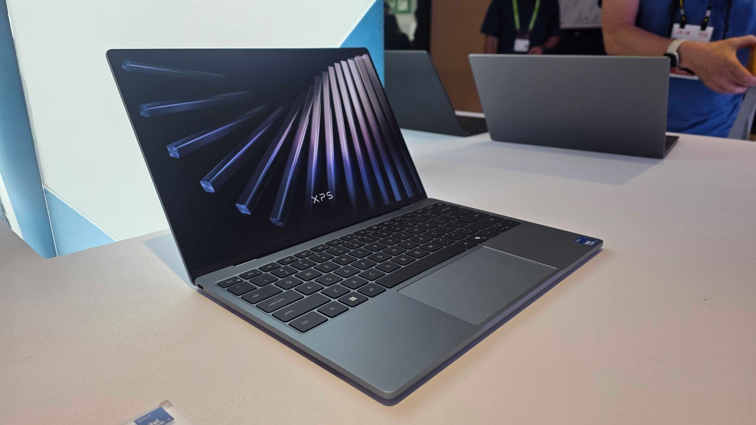 Dell XPS 13 at $699: Wildcat Lake takes aim at MacBook Neo