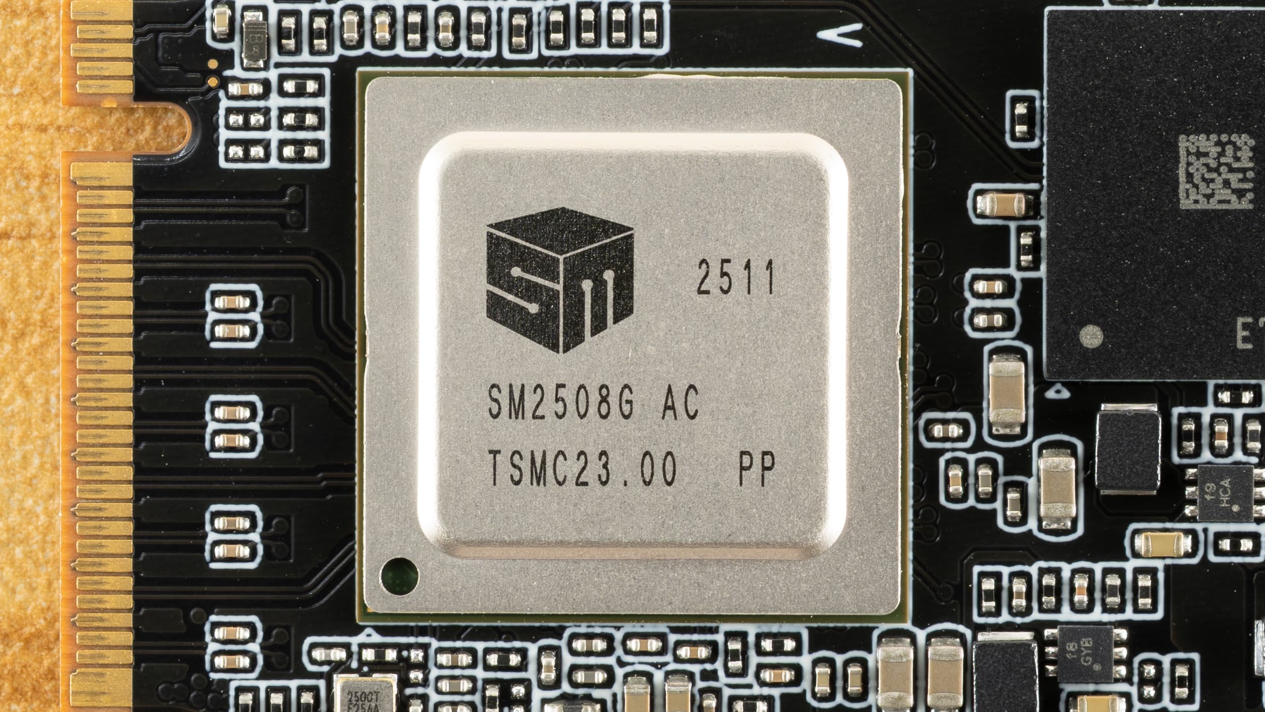 AGI AI858 2TB SSD