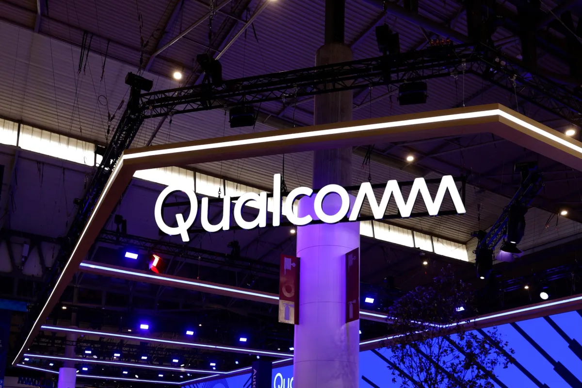 Qualcomm bets 40 wearable designs can replace phones