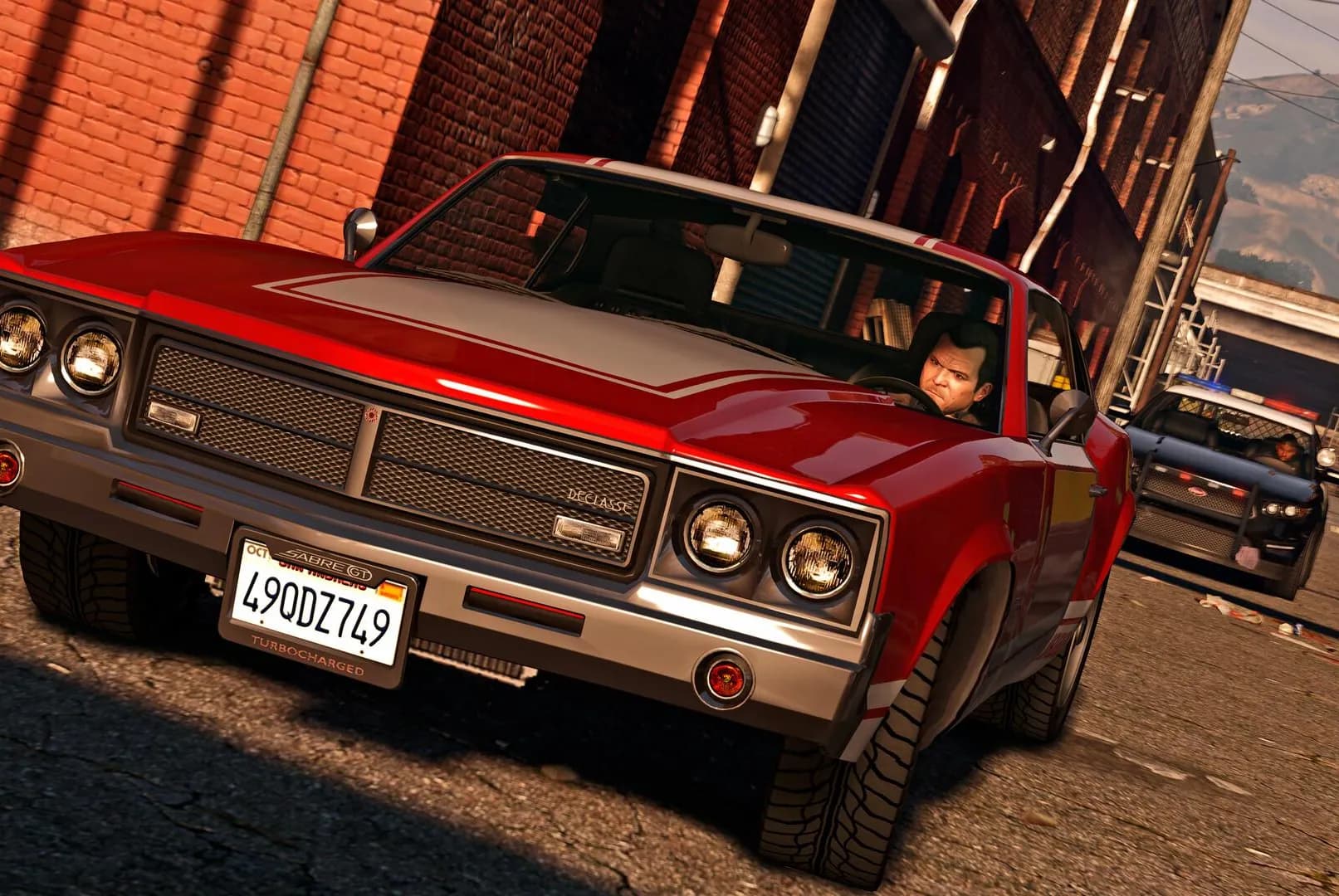 لقطة من لعبة GTA Online تُظهر مشهد سرقة جماعية