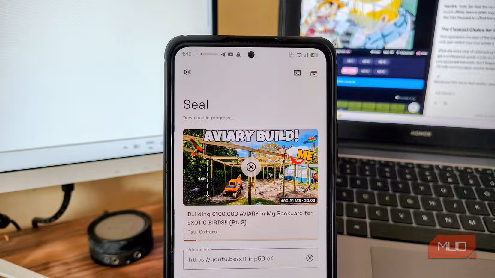 Seal downloading a video on Android