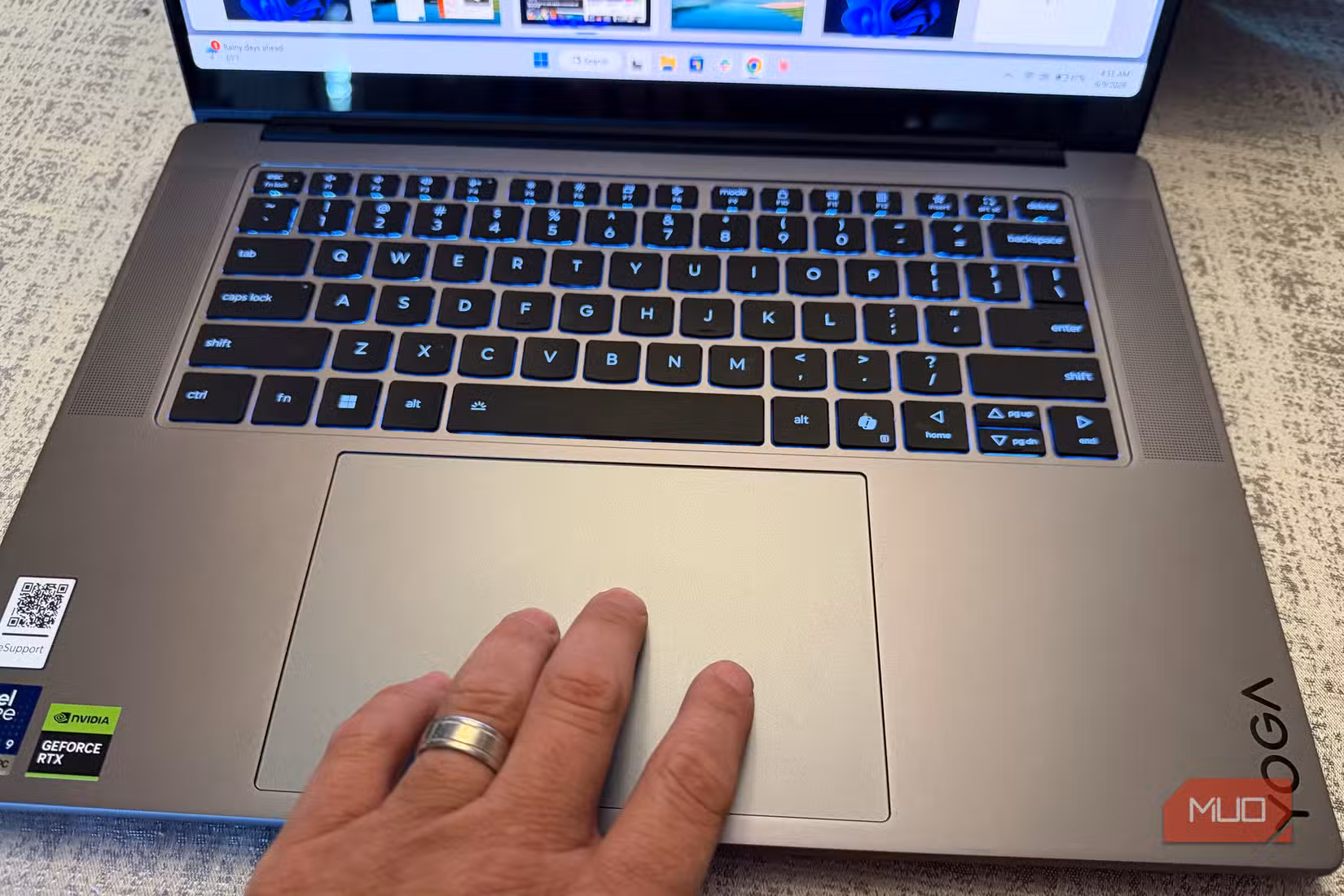 four finger swipe on windows