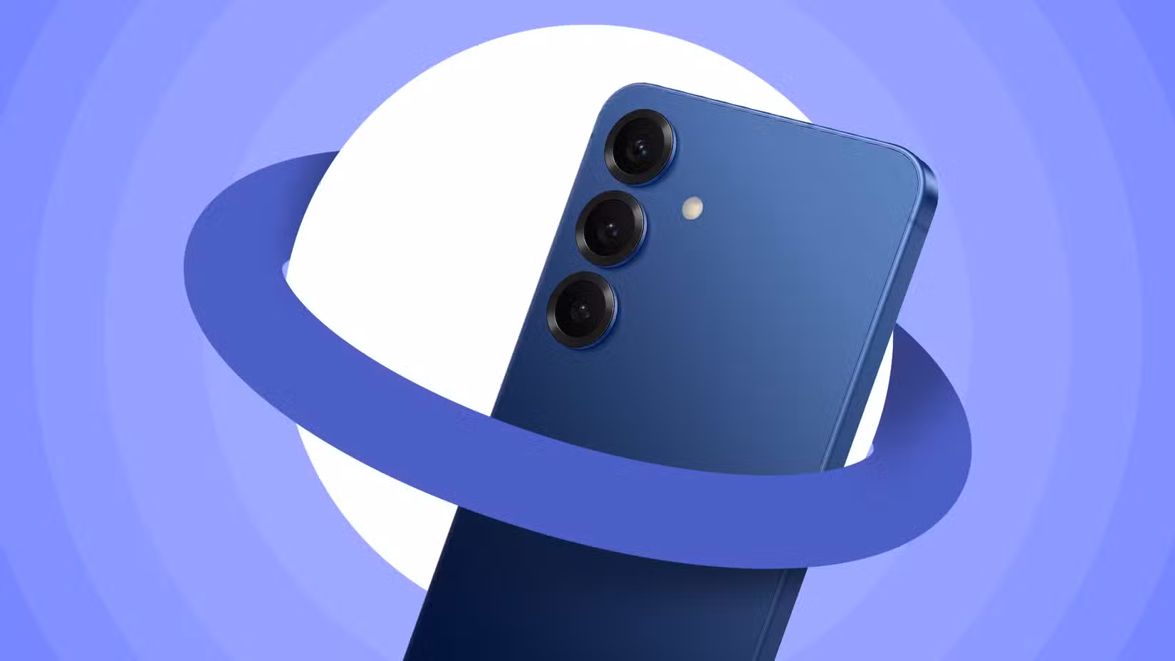 Samsung Galaxy s25 encircled by the Samsung Internet logo’s purple ring