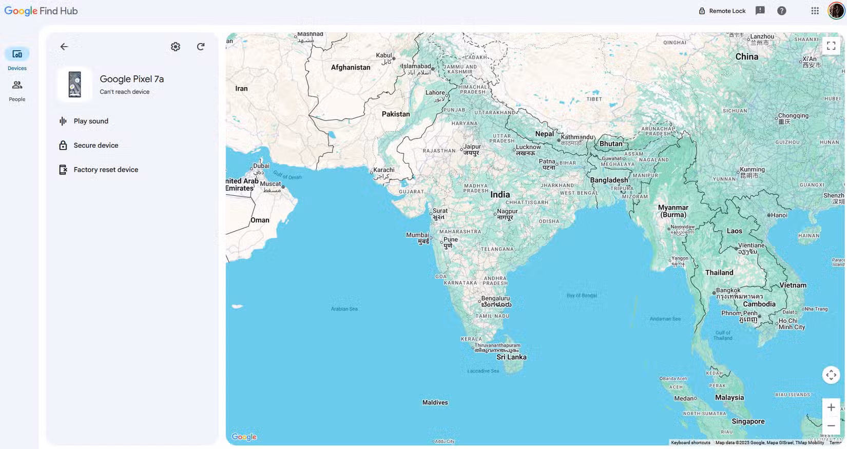 Google Find Hub tracking screen