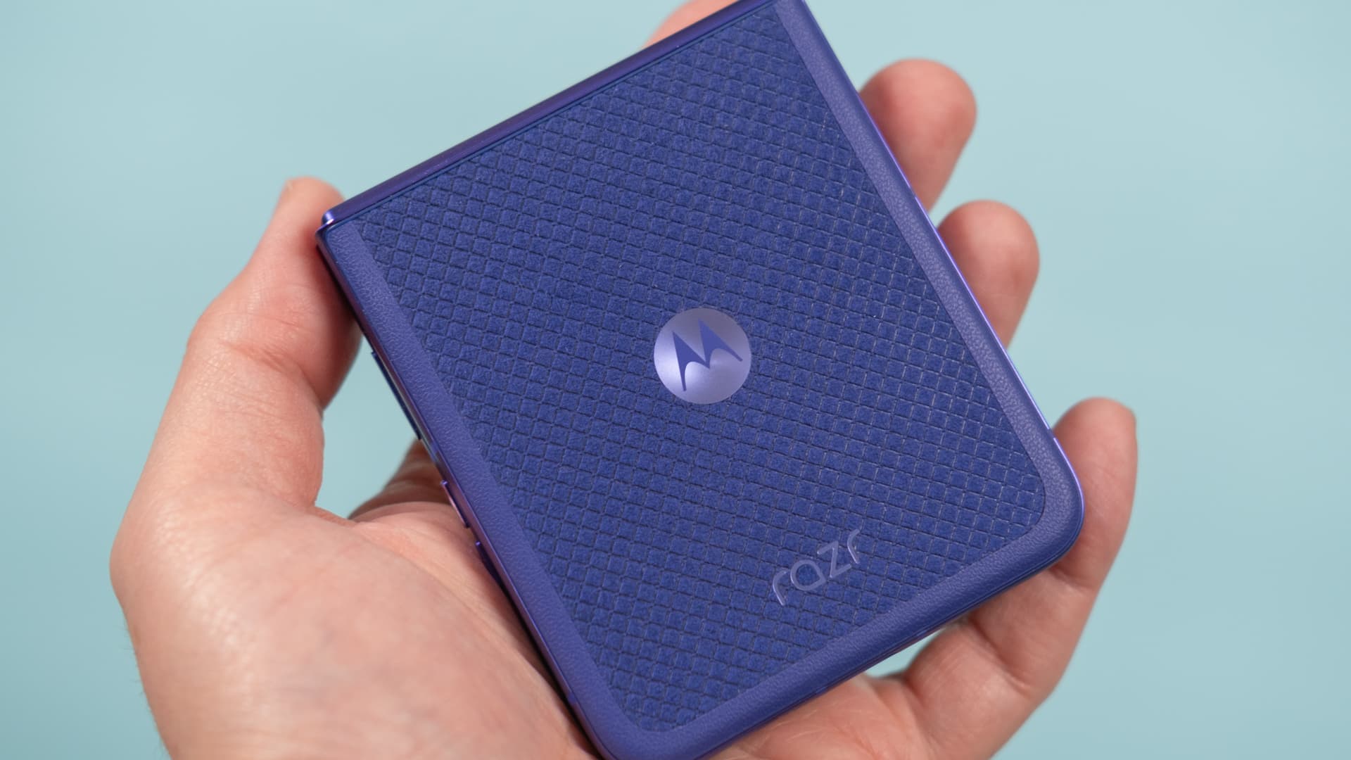 Razr Ultra in hand back.