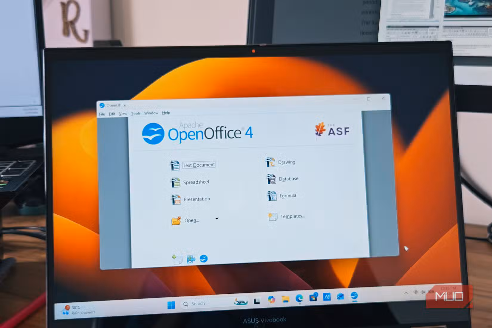OpenOffice welcome screen on a Asus Vivobook Flip S 14