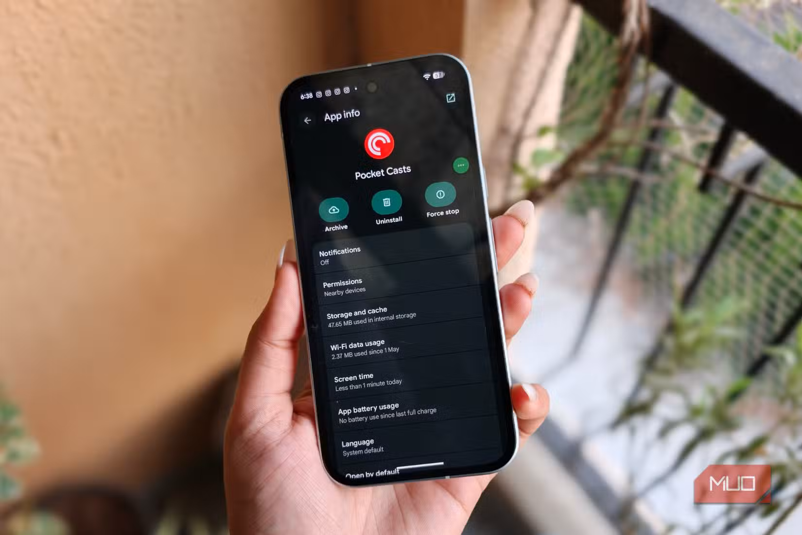 Per-app based dark or light theme Android 17