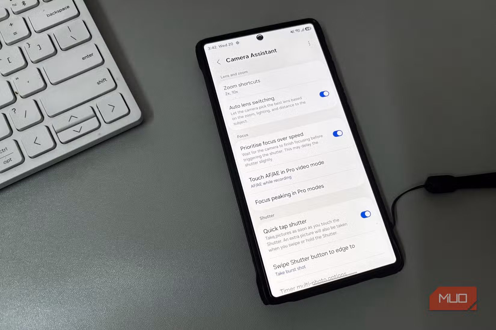 Camera Assistant app settings on Galaxy phone