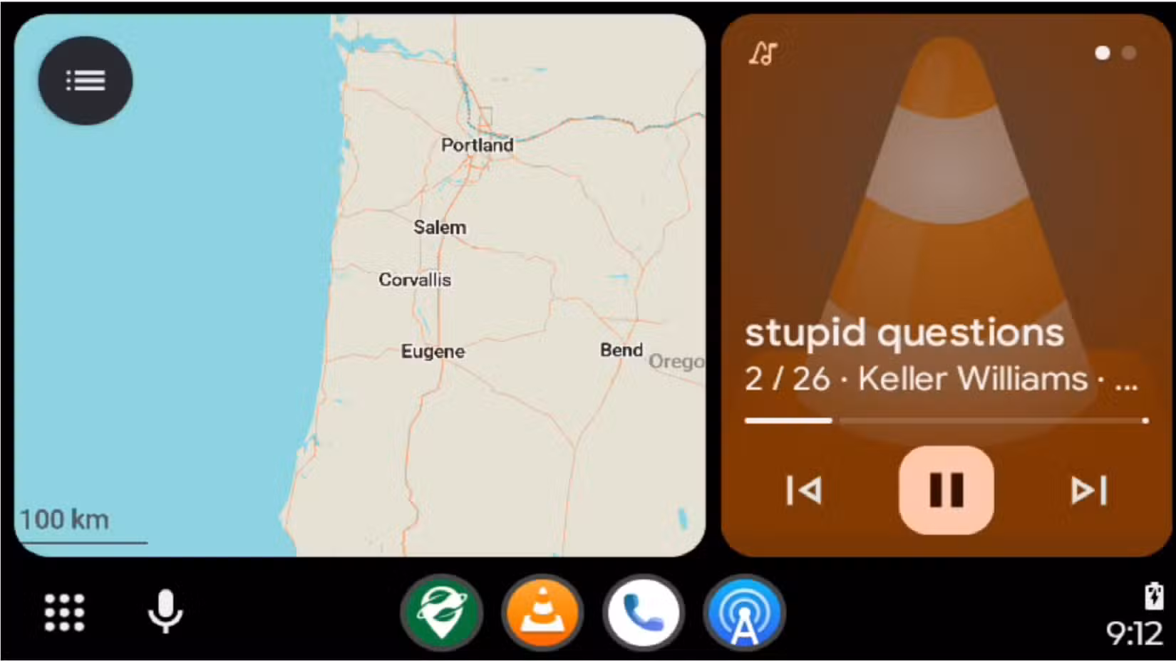 Organic Maps and VLC Media Player running in the Android Auto home screen.
