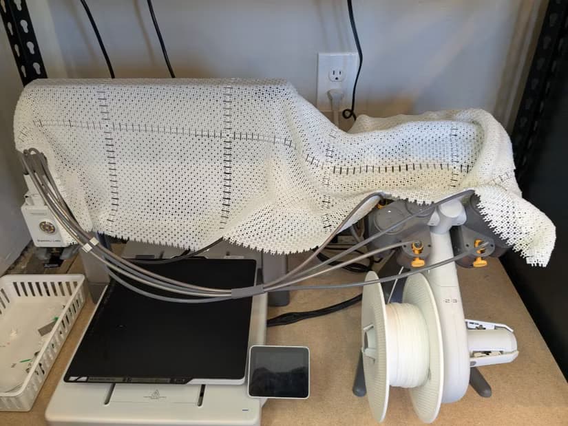 3D printed modular fabric by MakerWorld user Caleb Wride.