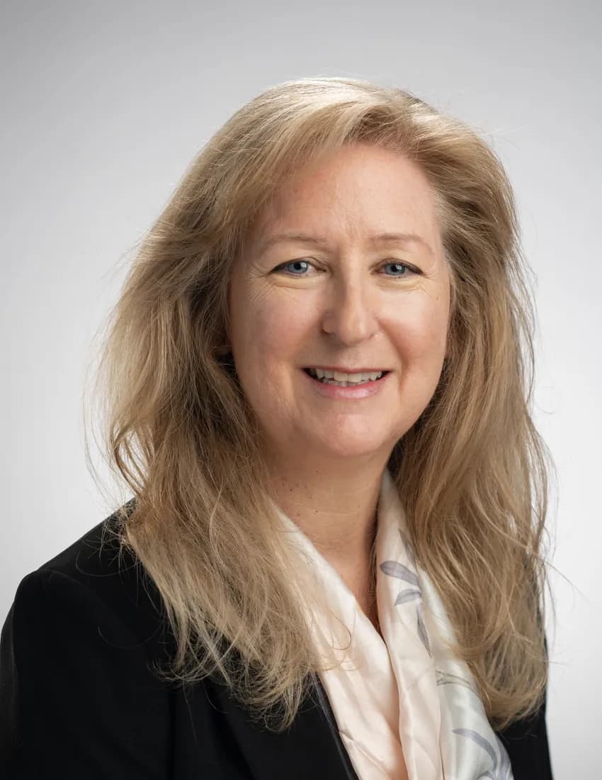 Portrait photo of NASA Ames space bioscientist Frances Donovan.