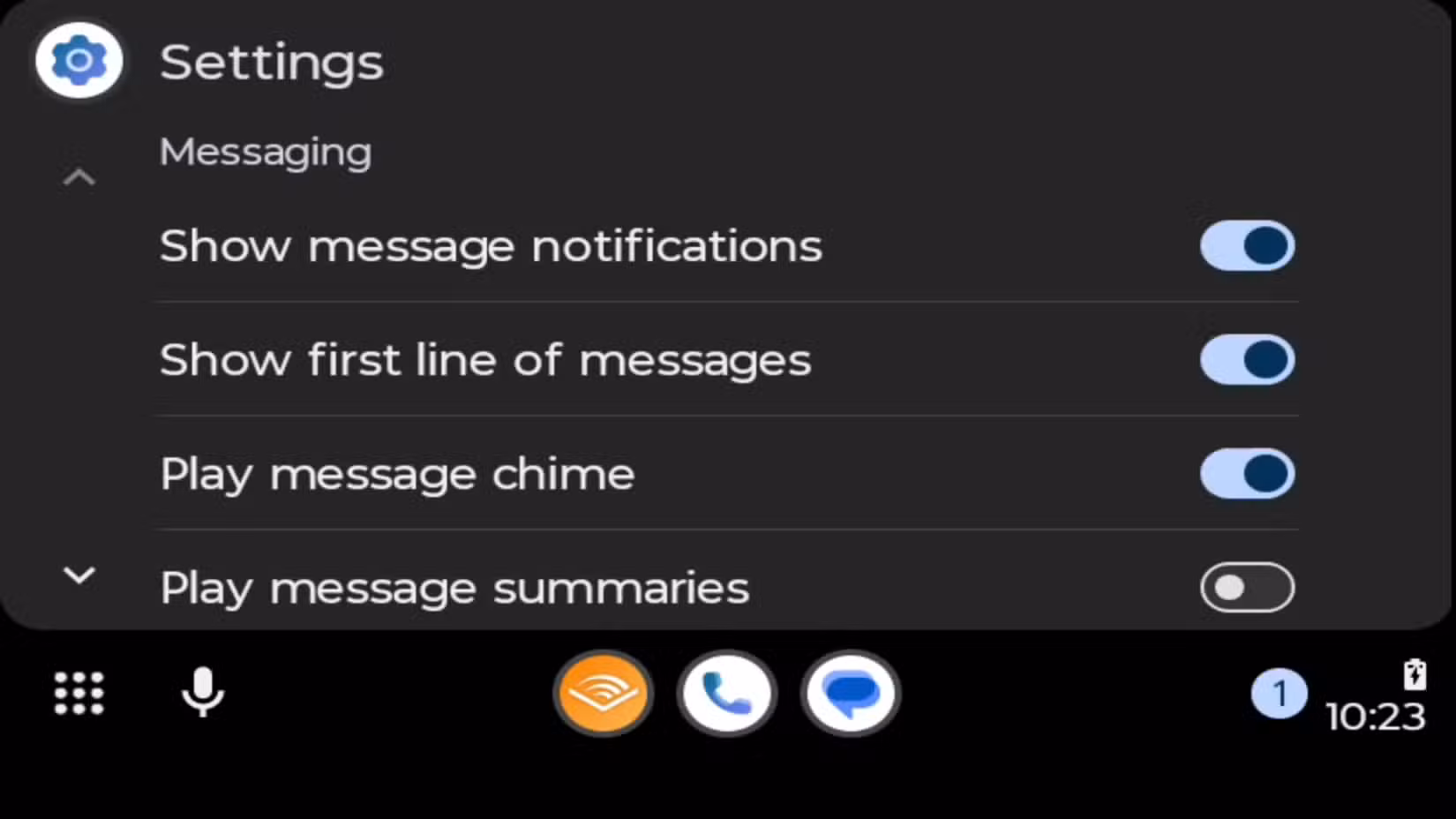 The settings page in Android Auto, showing a variety of user customization options