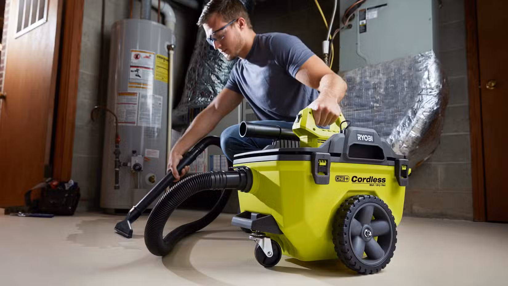 Ryobi cordless 6 gal vacuum