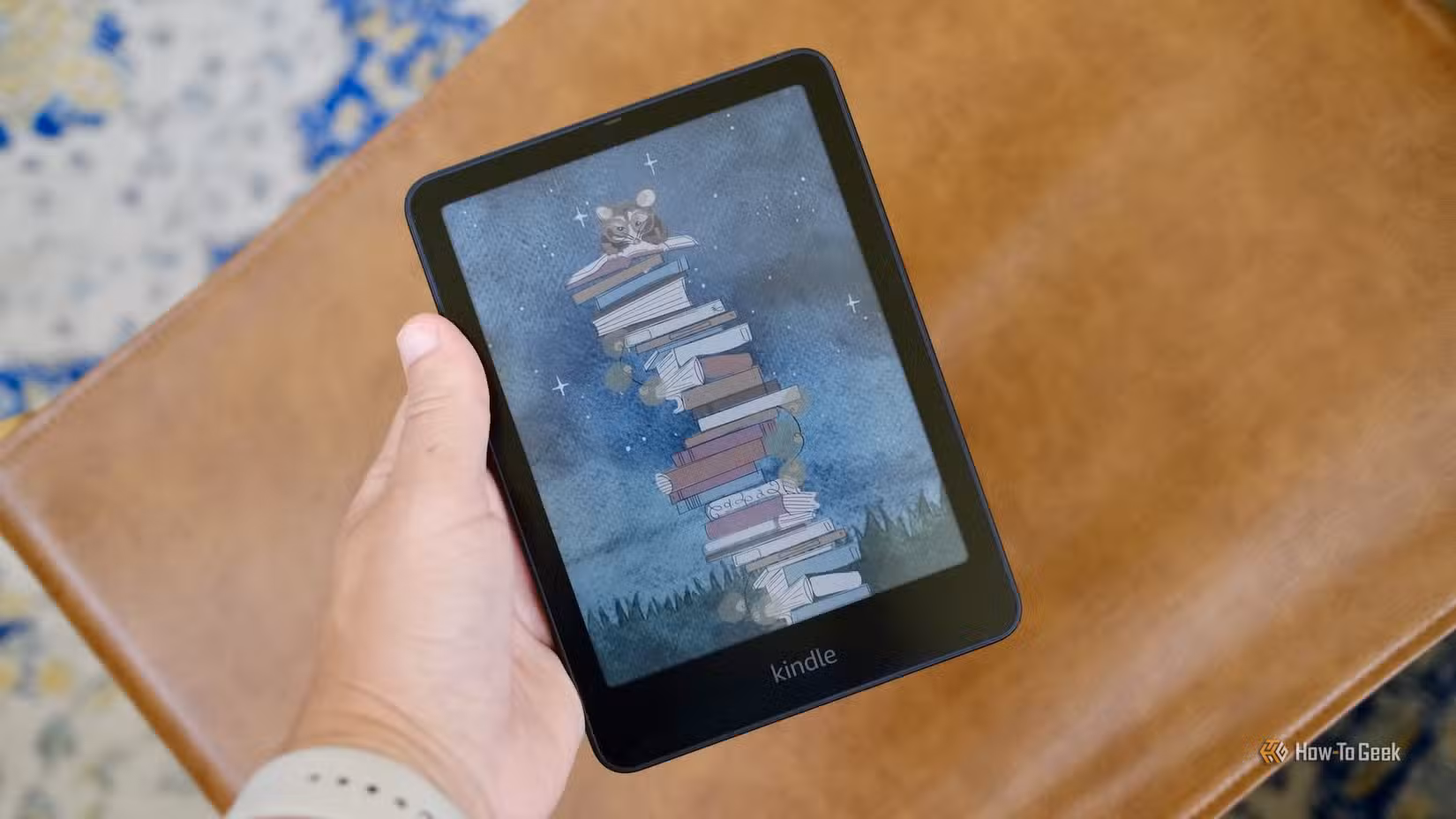 Amazon Kindle Colorsoft showing its lock screen.