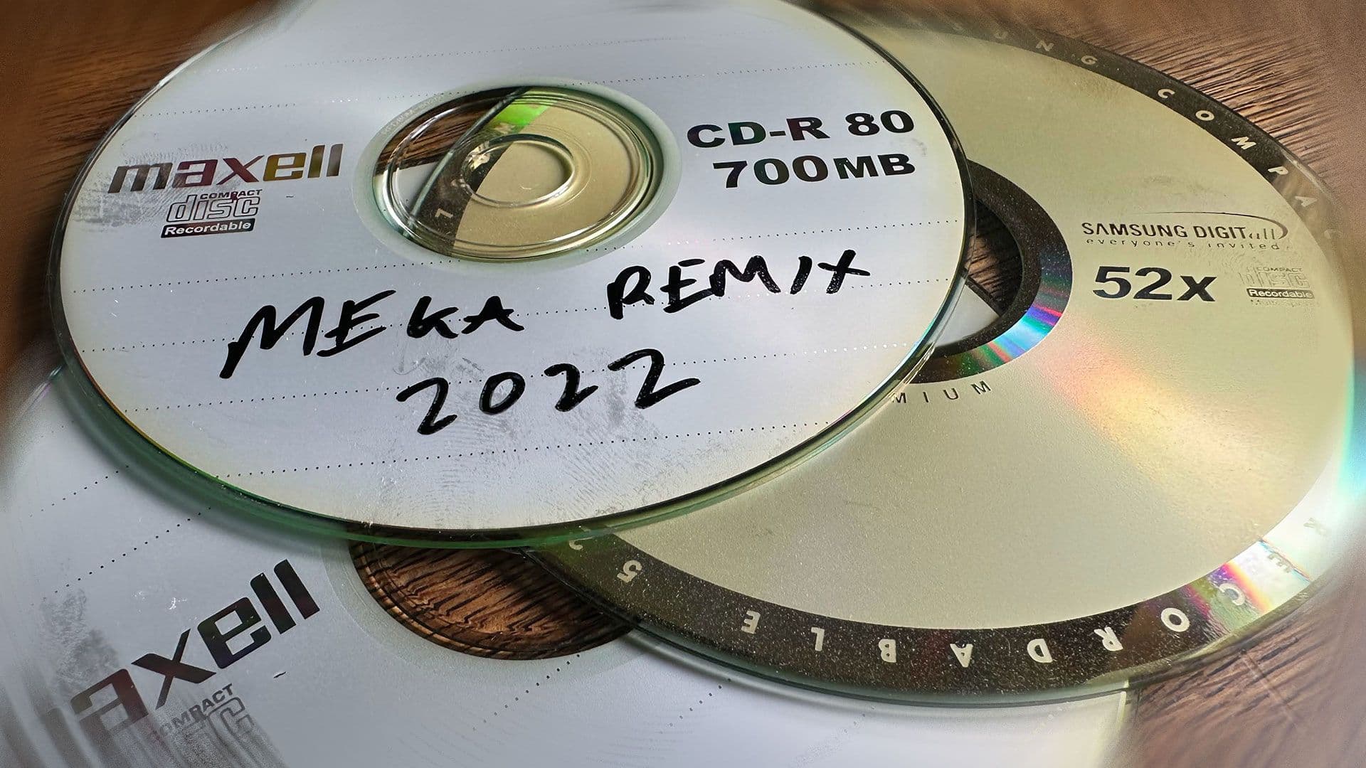 UK man gets suspended sentence for selling pirated remix CDs