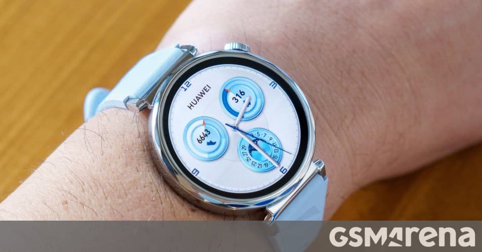 Apple leads as smartwatch shipments rise 4% in Q1 2026