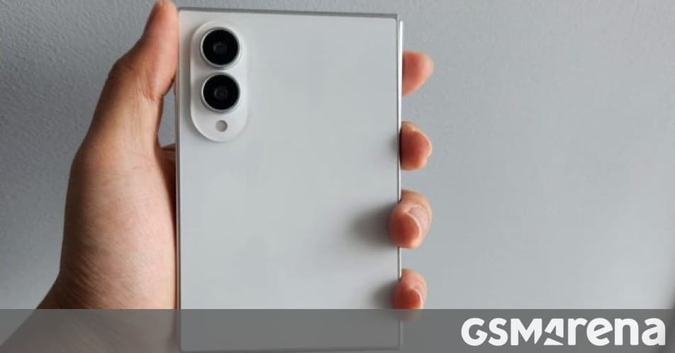Galaxy Z Fold8, Fold8 Ultra, Flip8 colors and storage leak