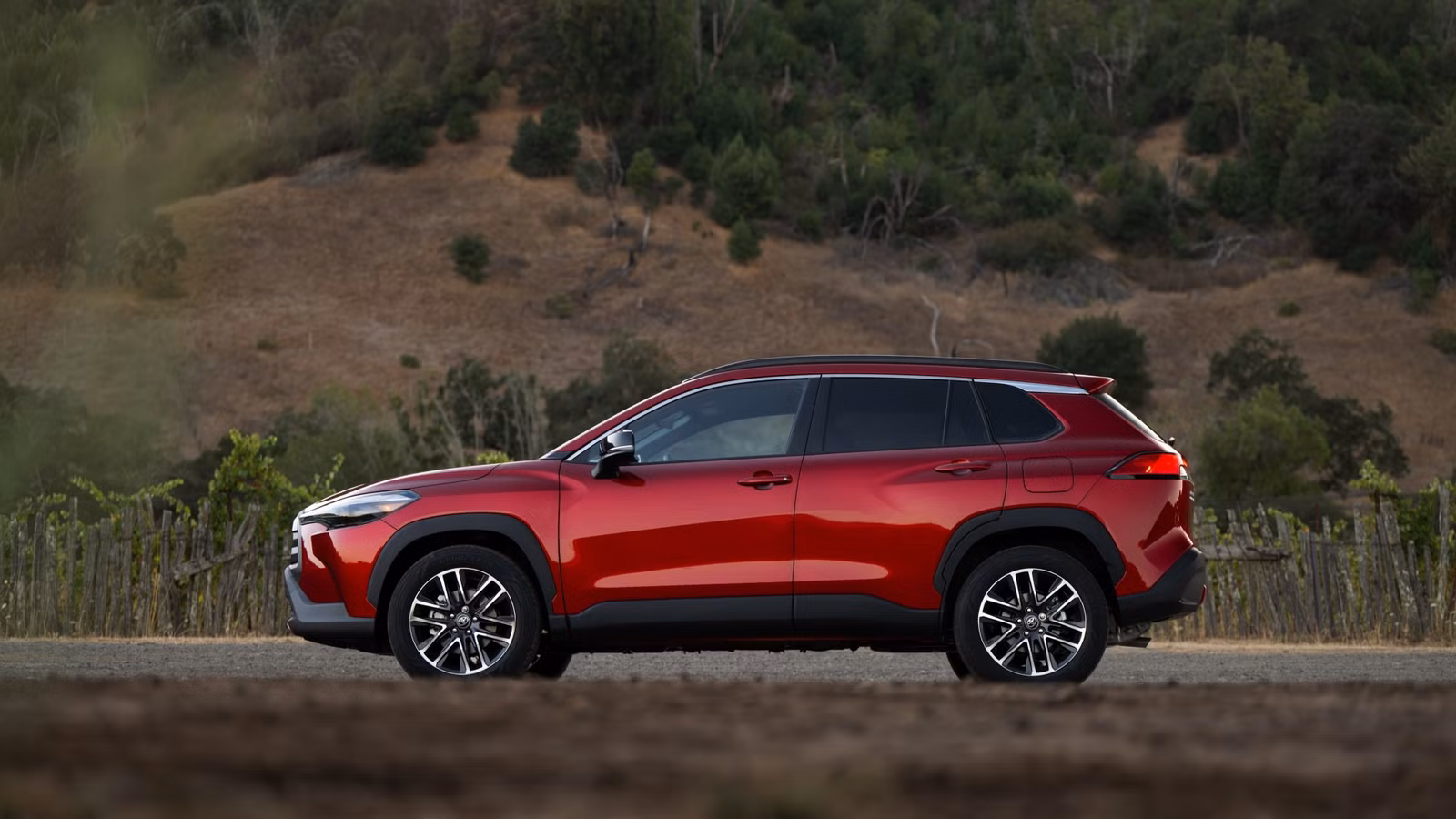 Toyota Corolla Cross vs Nissan Rogue: 32 MPG without hybrid tech