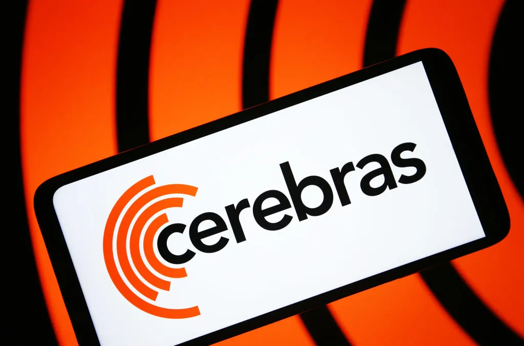سهم Cerebras يهوي 20% بعد أرباح فاقت التوقعات: ما الذي أربك المستثمرين؟