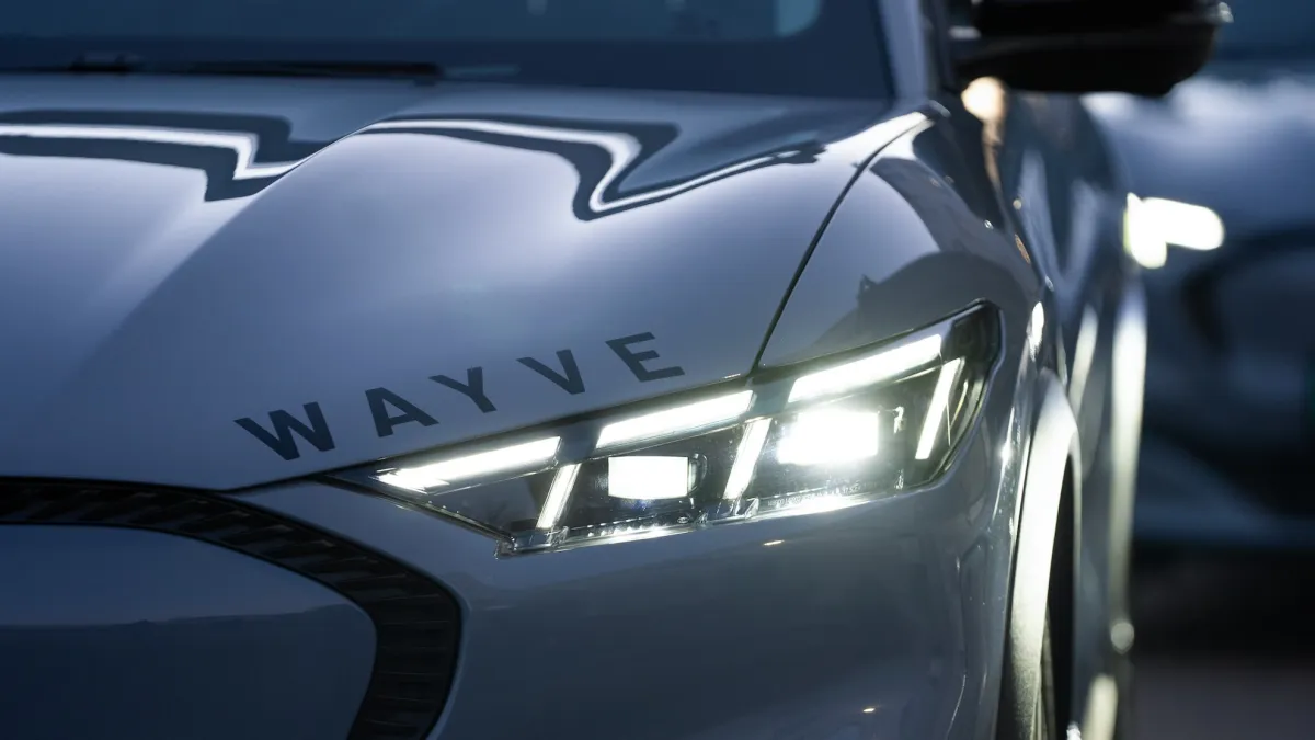 Wayve تمنح موظفيها سيولة بـ85 مليون دولار: لماذا تتسابق شركات الذكاء الاصطناعي على الاحتفاظ بالكفاءات؟