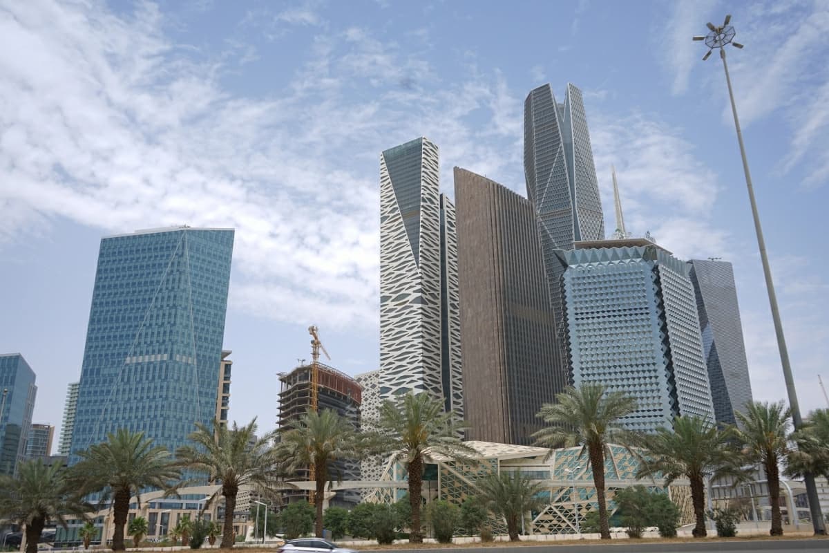 السعودية تحقق انخفاضاً تاريخياً بنسبة 60% في وفيات الحوادث المرورية ضمن مستهدفات رؤية 2030