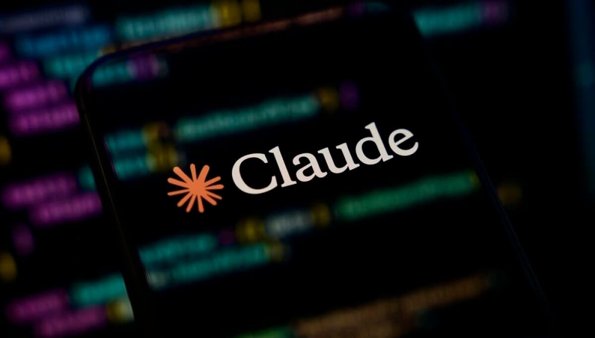 الصين تحذر المطورين من Claude Code: مخاوف من تسريب بيانات المستخدمين إلى خوادم خارجية