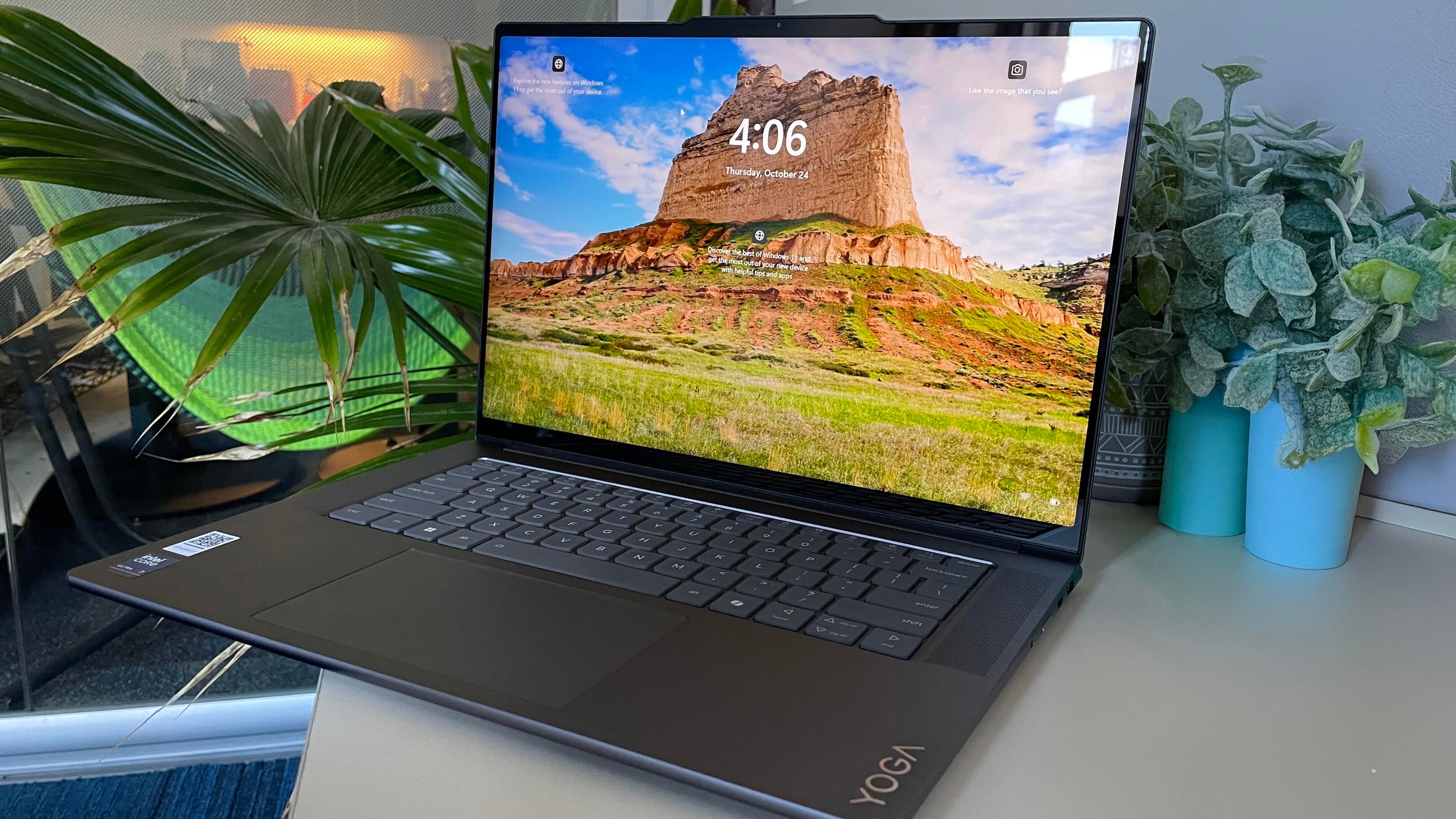 مقارنة بين عدة حواسيب محمولة 15 بوصة من Lenovo وAsus وMicrosoft
