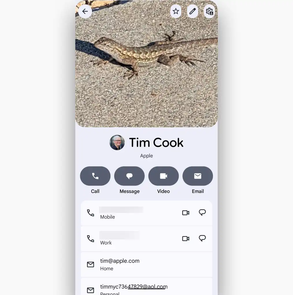 واجهة Google Contacts على الويب تعرض خيار دمج جهات الاتصال المكررة