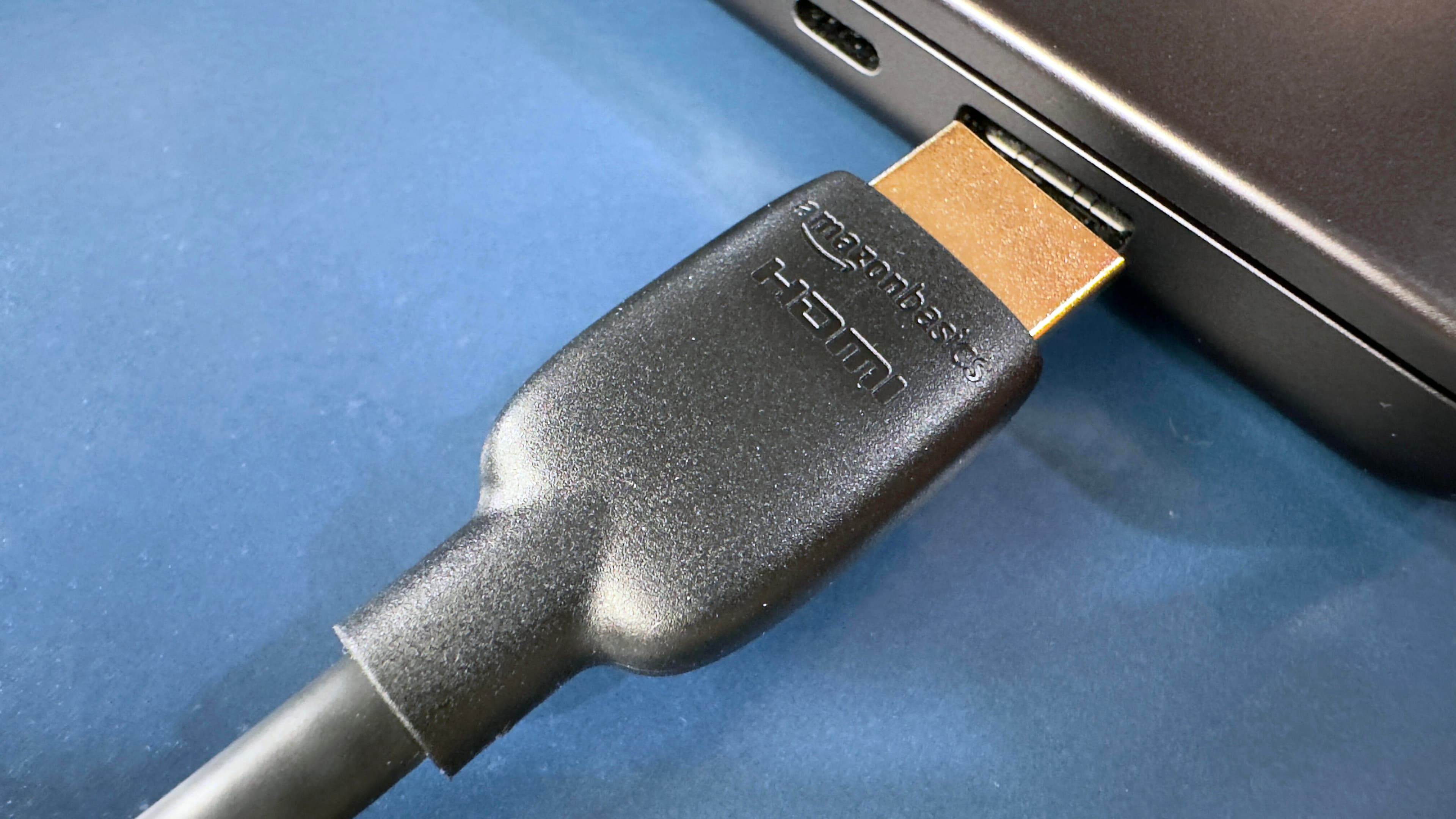 AmazonBasics High-Speed HDMI Cable