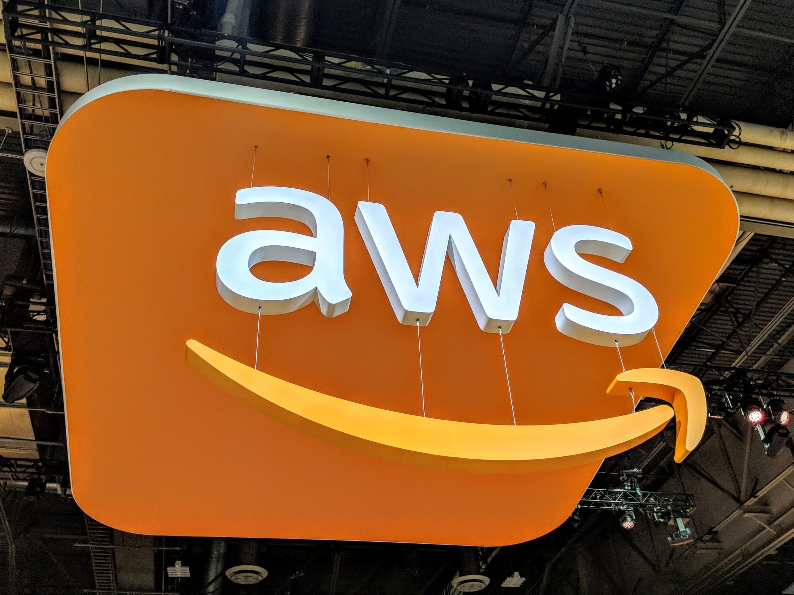 AWS تطلق أجهزة سطح مكتب سحابية مخصصة لوكلاء الذكاء الاصطناعي