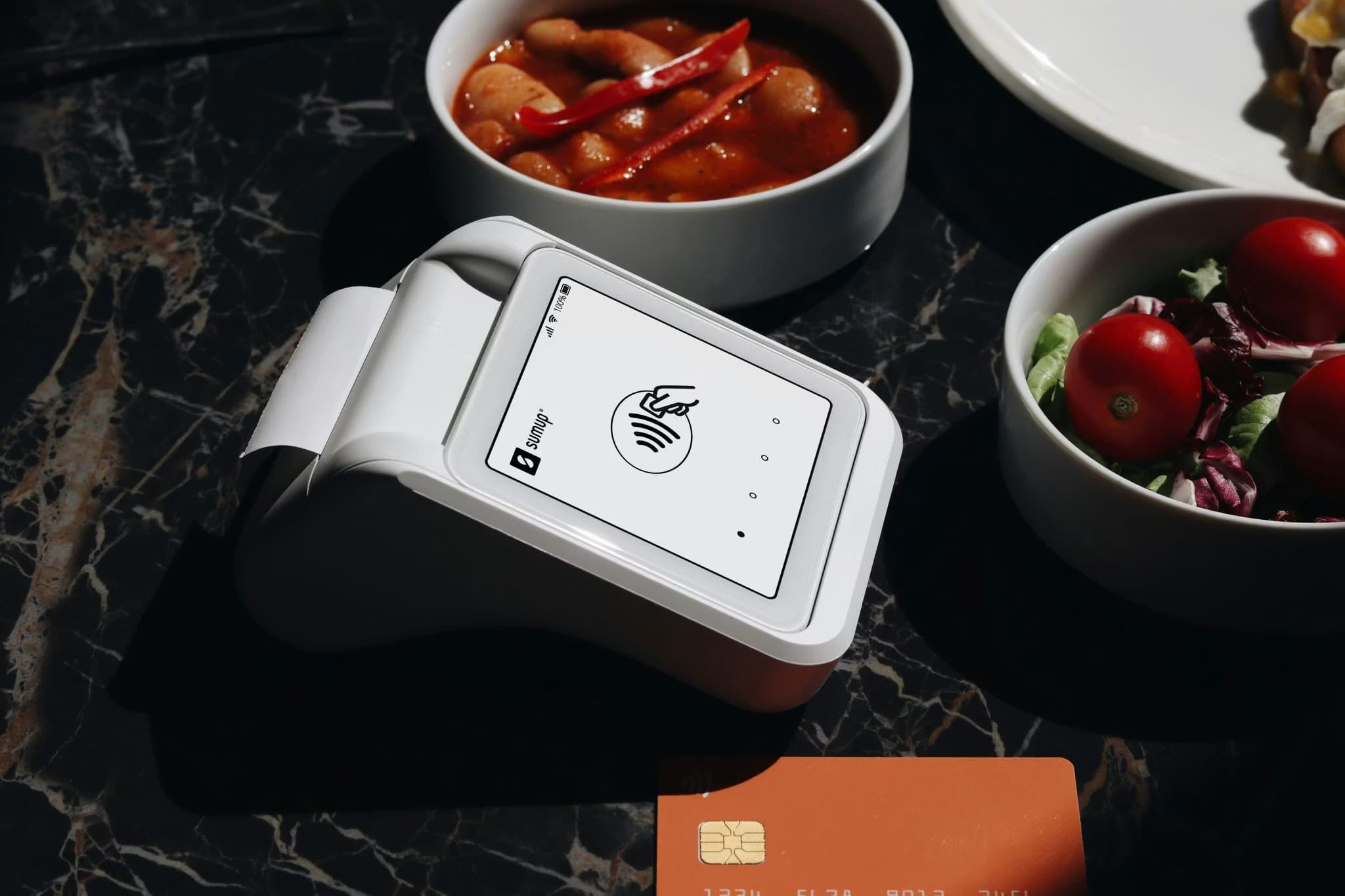 SumUp launches consumer accounts with 5% cashback