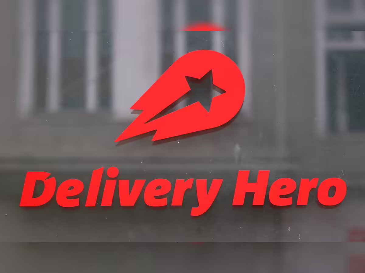 Uber تتفاوض للاستحواذ على Delivery Hero: صفقة قد تعيد رسم خريطة توصيل الطعام عالمياً