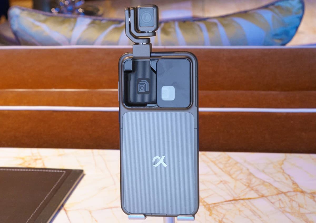 Honor Robot Phone: تسريب يكشف مواصفات خارقة بكاميرا 200 ميجابكسل ومعالج Snapdragon 8 Elite