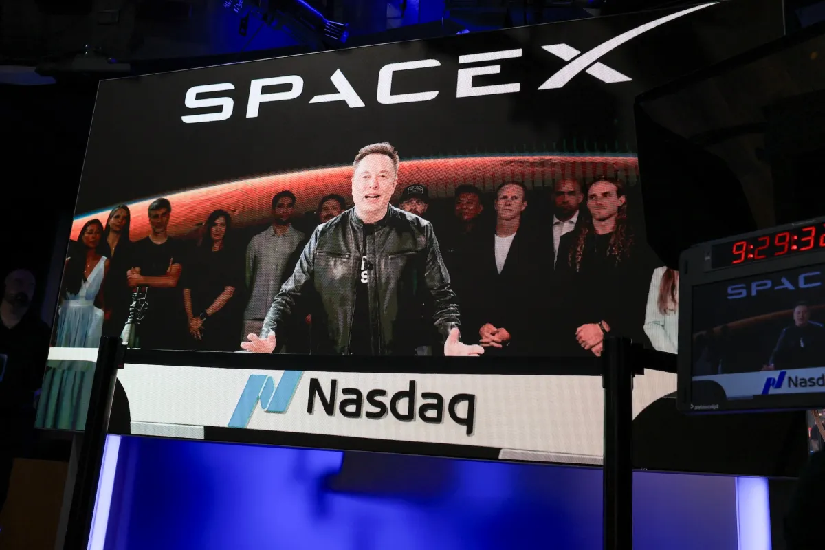 سهم SpaceX يتراجع دون سعر الطرح الأولي قبيل اختبار صاروخ Starship