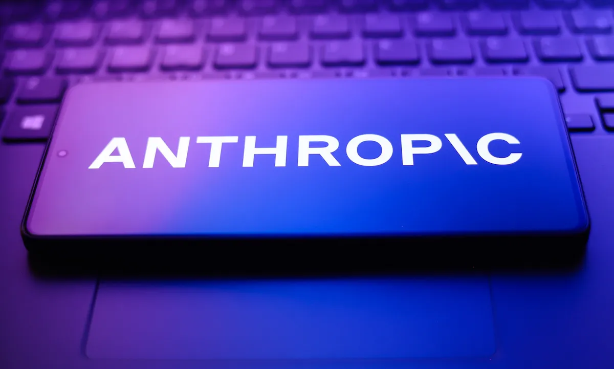 Anthropic تستقطب مؤسس Monzo لقيادة ملف الحوسبة: ماذا يعني ذلك لسباق الذكاء الاصطناعي؟