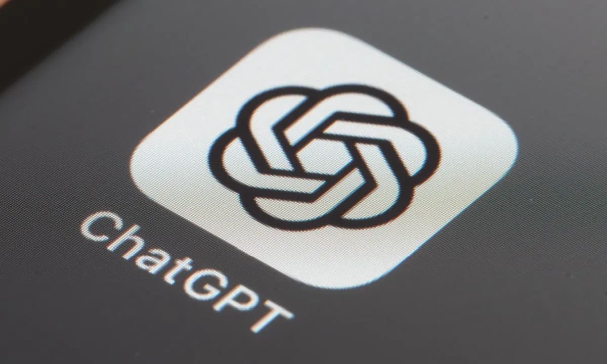 SaaS brands dominate ChatGPT ads while retailers stay away